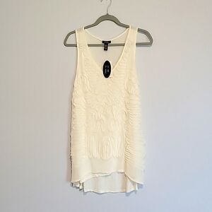 Cupio Women's White Sleeveless Lined Blouse Top Embellished Design Medium